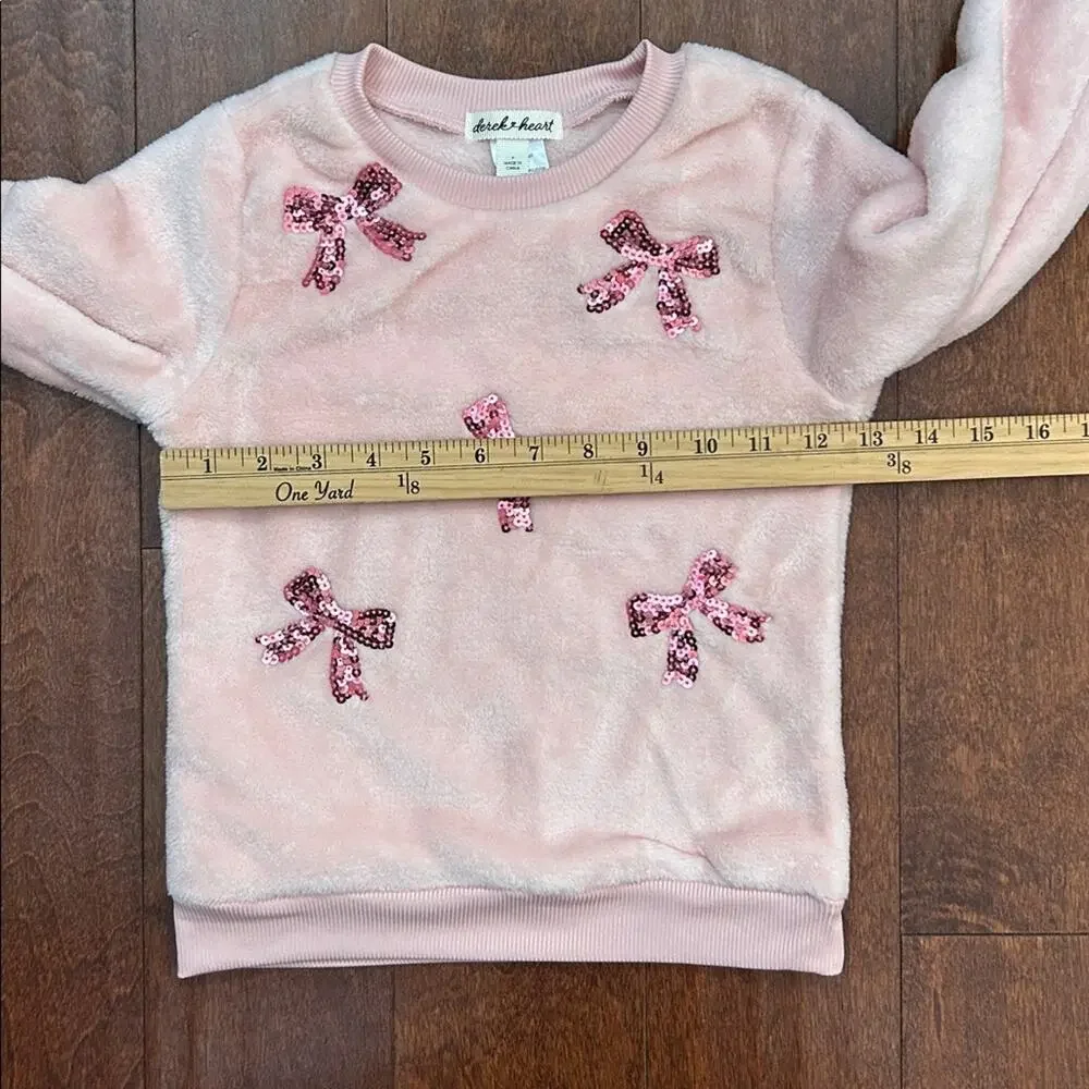 Derek Heart Kid’s Deliciously Soft Pink Set with Sequin Bow Details, Size 6